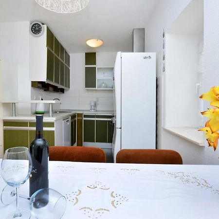 Apartman Vanda Apartment Подстрана Екстериор снимка