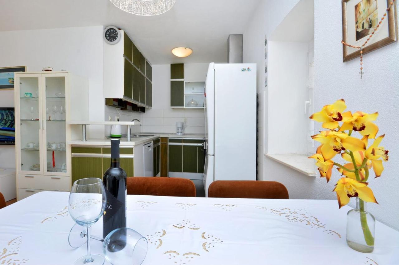 Apartman Vanda Apartment Подстрана Екстериор снимка